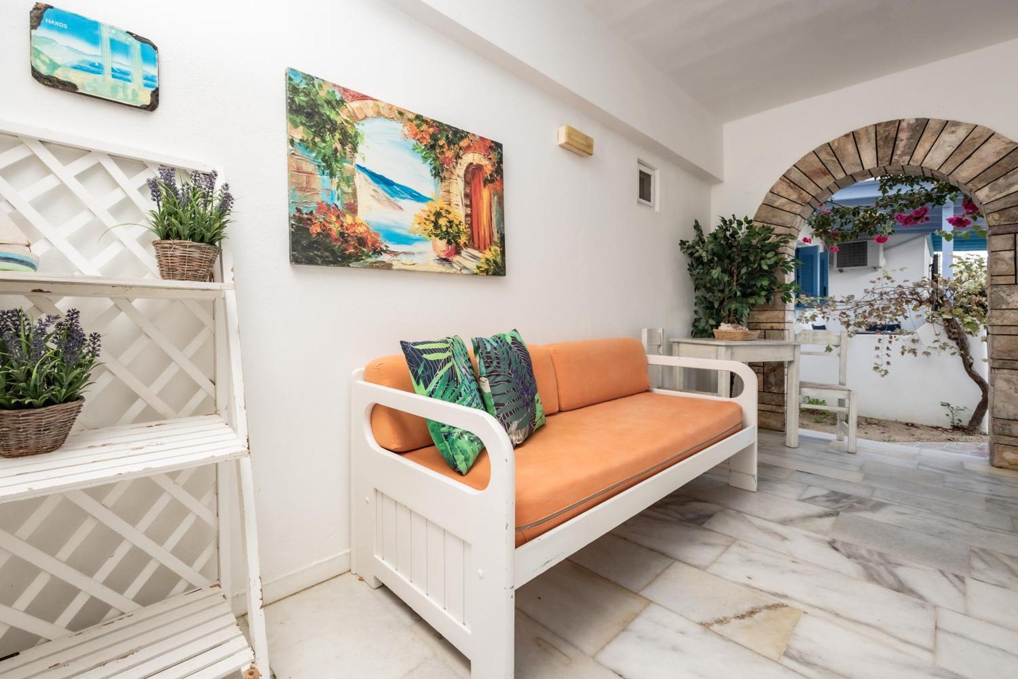 Aggeliki'S Diamond Aparthotel Agia Anna  Exterior photo