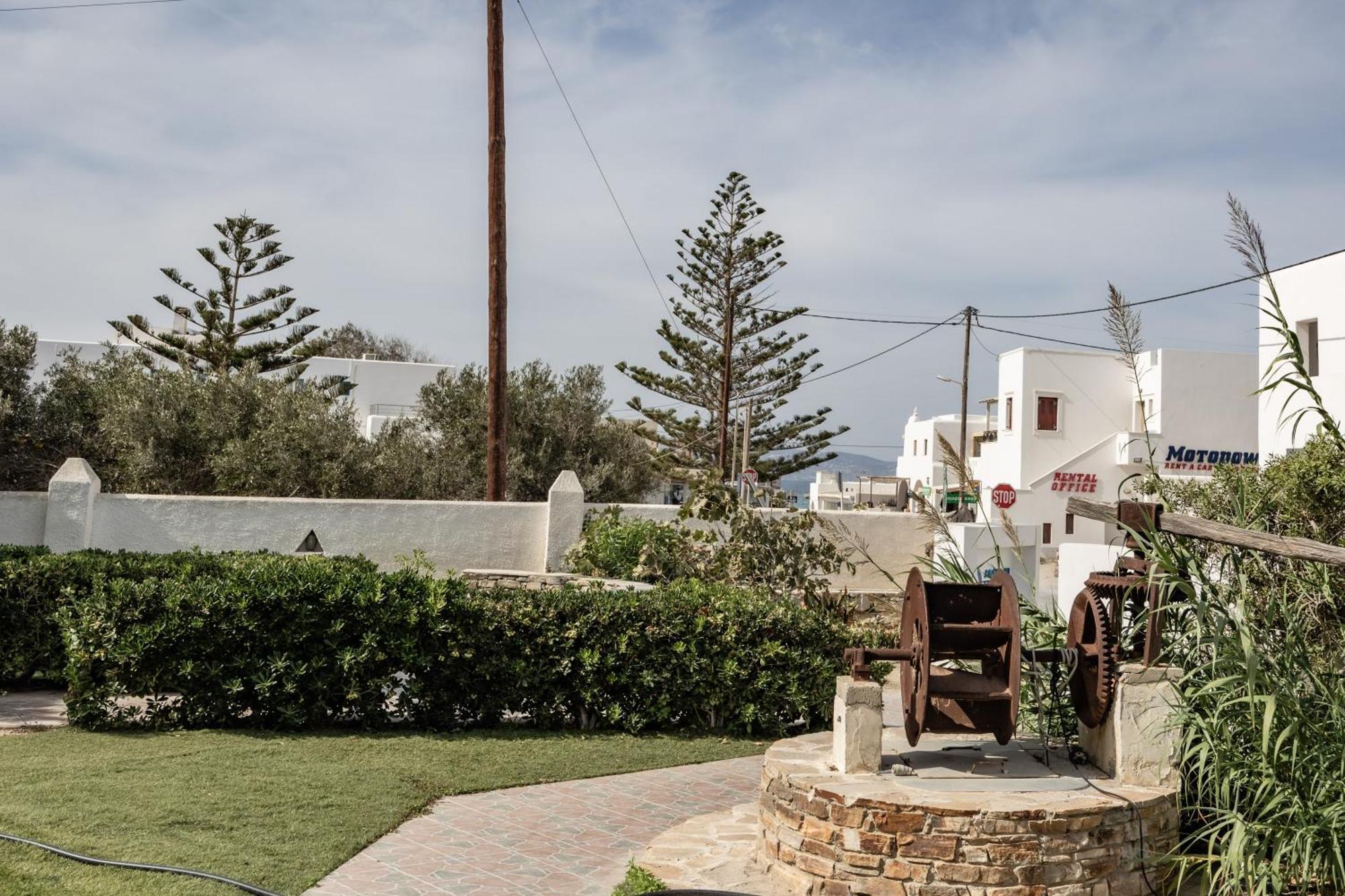 Aggeliki'S Diamond Aparthotel Agia Anna  Exterior photo
