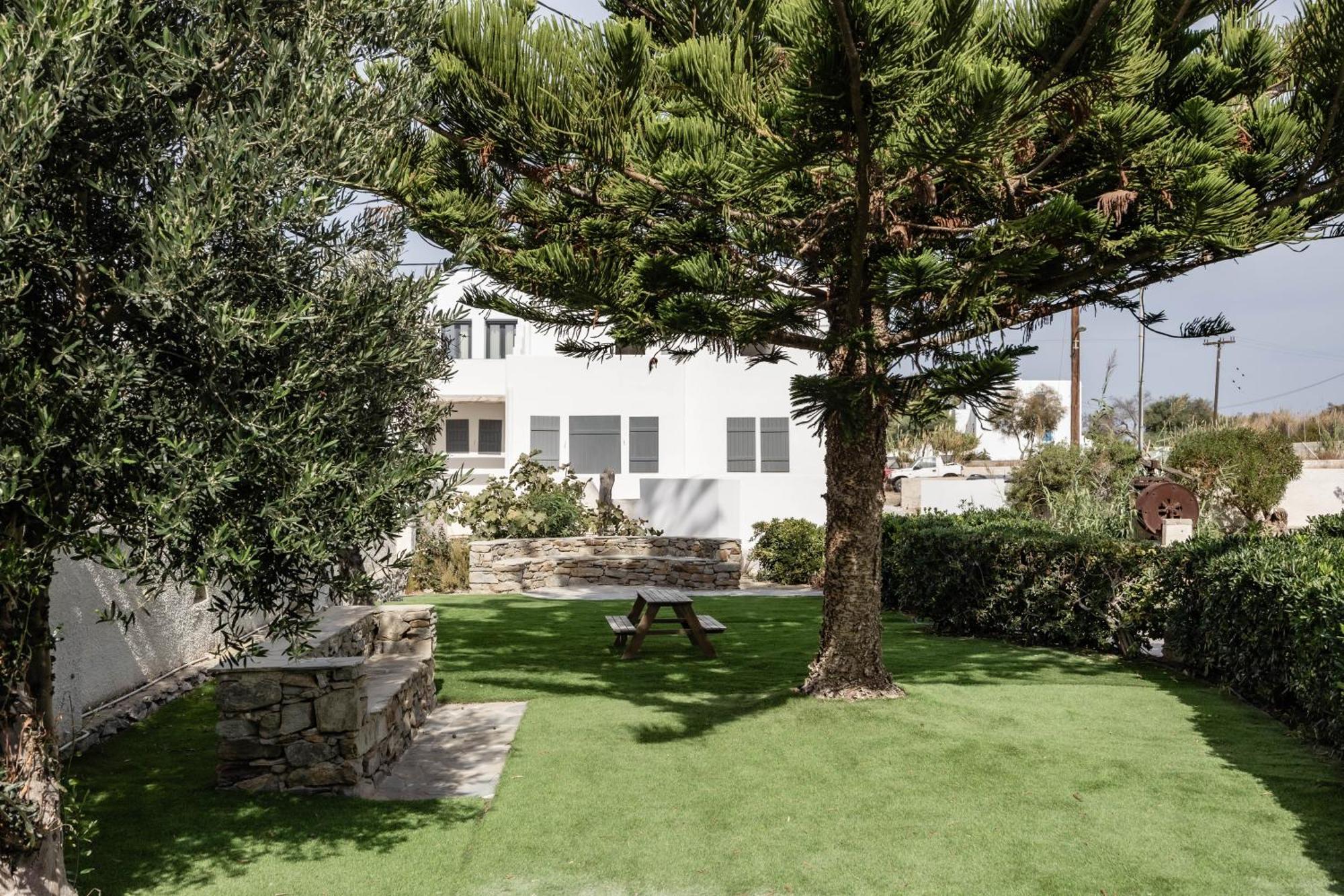 Aggeliki'S Diamond Aparthotel Agia Anna  Exterior photo