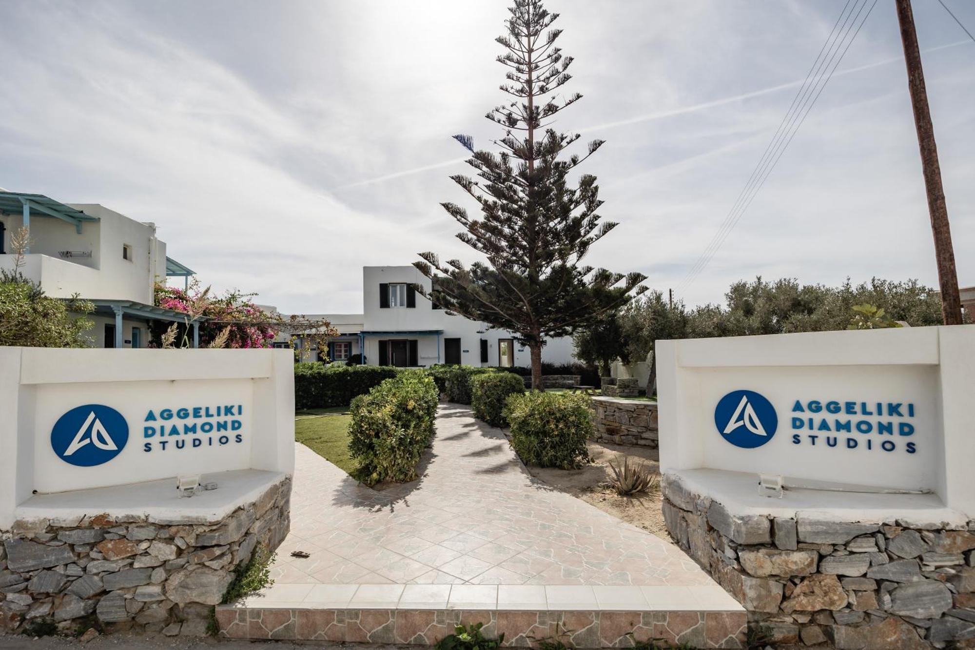 Aggeliki'S Diamond Aparthotel Agia Anna  Exterior photo